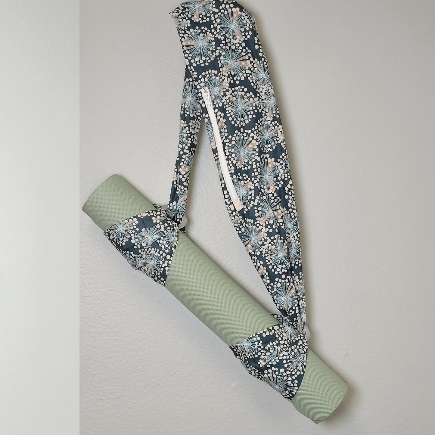 Yoga Mat Carrier Sling with Pocket