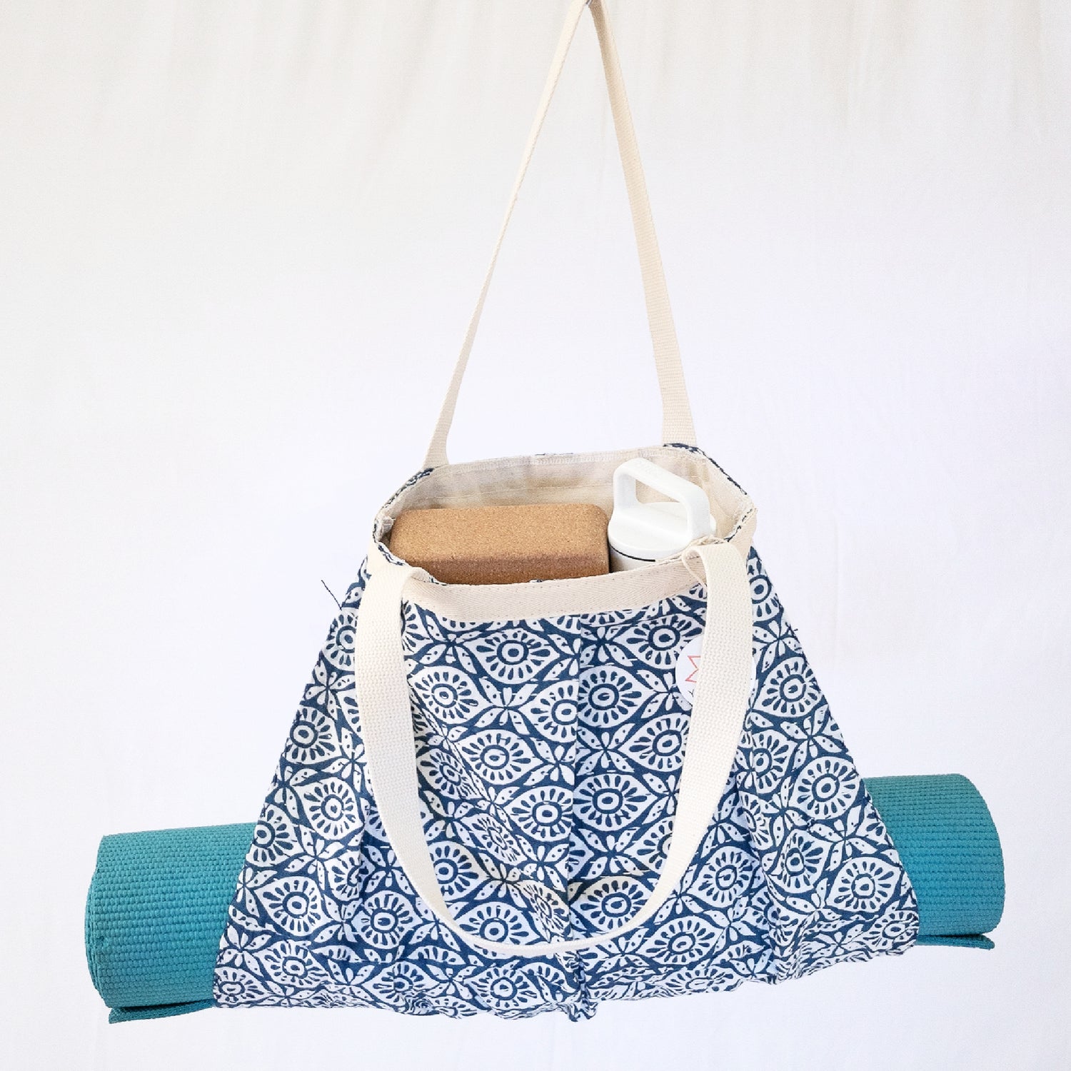 yoga_mat_purse_with_block_water_bottle